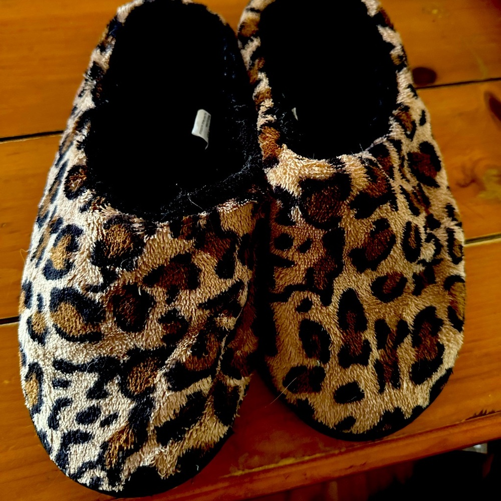 Cheetah print slippers size Large